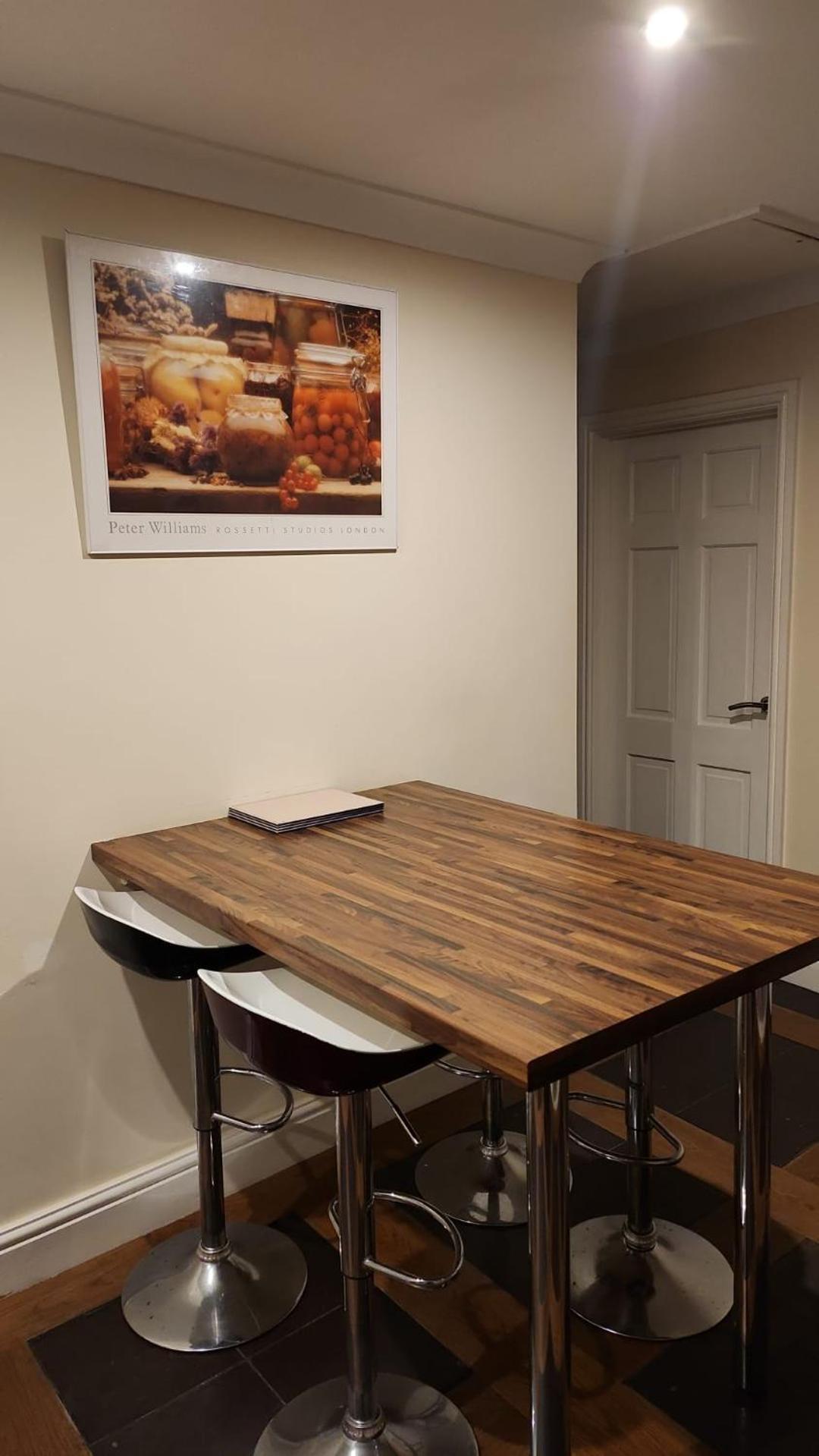 Large 2 Bed Holiday Let In Central Ystradgynlais Eksteriør billede